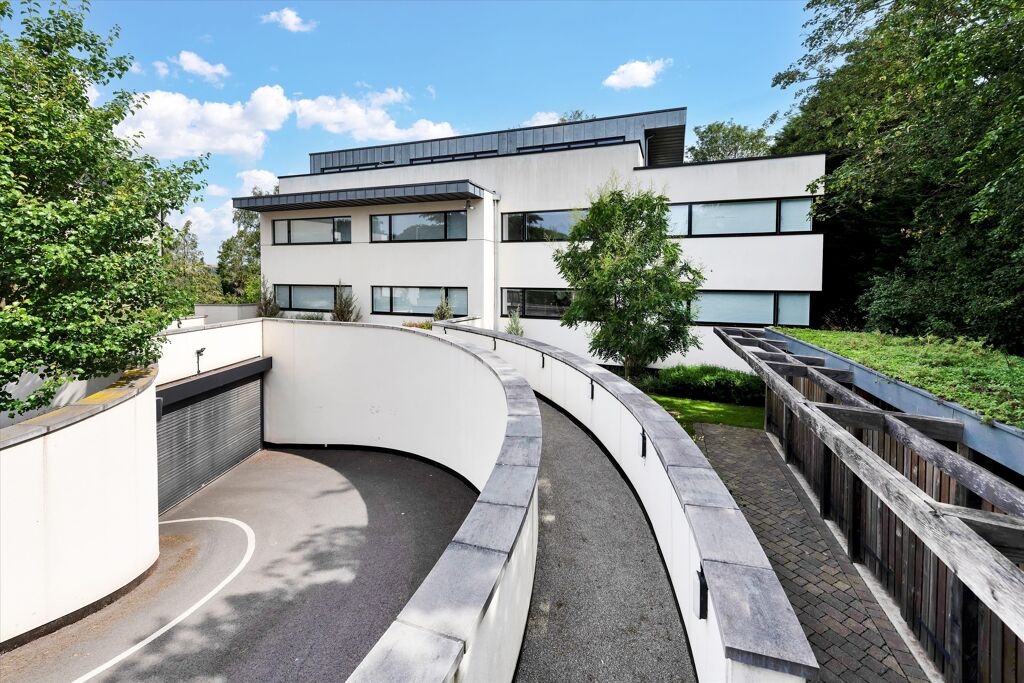 Image of Madingley Road, Cambridge, Cambridgeshire CB3