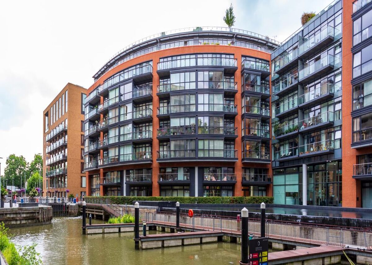 Retail for sale in Grosvenor Waterside, London, SW1W CMC012206376