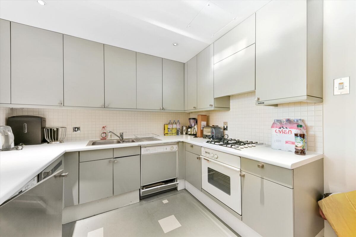 flat for sale in Millers Wharf House, 78 St Katharines Way, London, E1W
