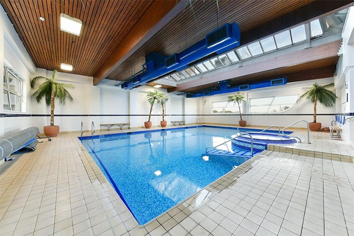 apartment for sale in Cascades Tower, E14 CNW012013497 Knight Frank