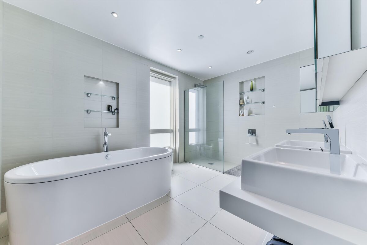 flat for sale in Leonard Street, Shoreditch, EC2A CNW012067284
