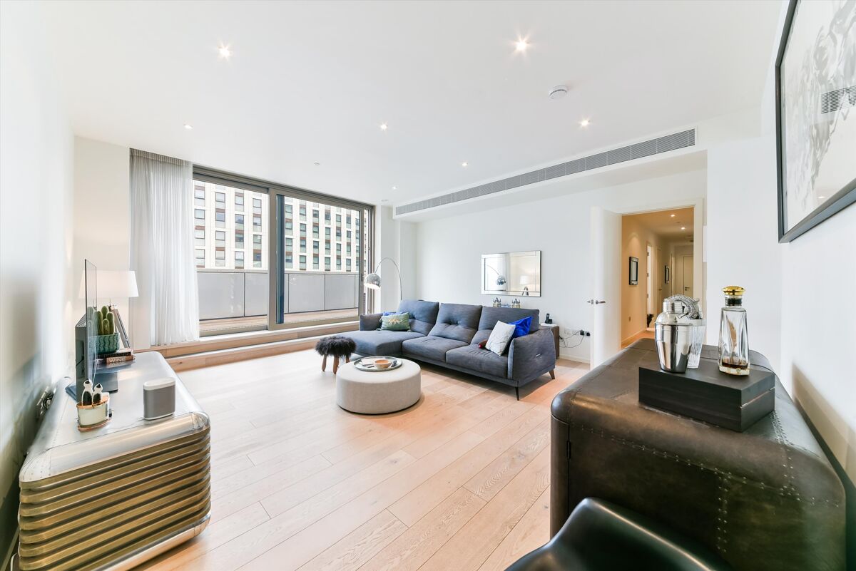 flat for sale in Baltimore Wharf, London, E14 CNW012074070 Knight Frank