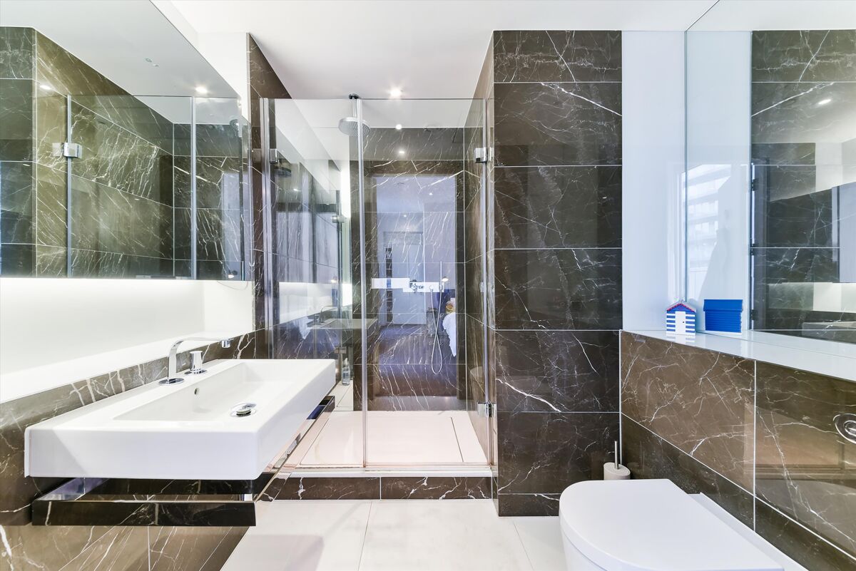 flat for sale in Baltimore Wharf, London, E14 CNW012074070 Knight Frank