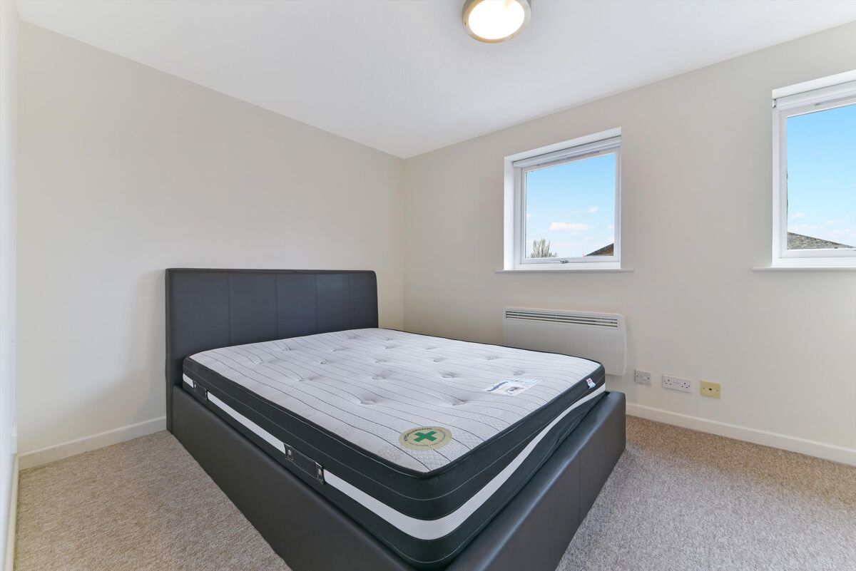 apartment for sale in Falcon Way, E14 CNW012077091 Knight Frank