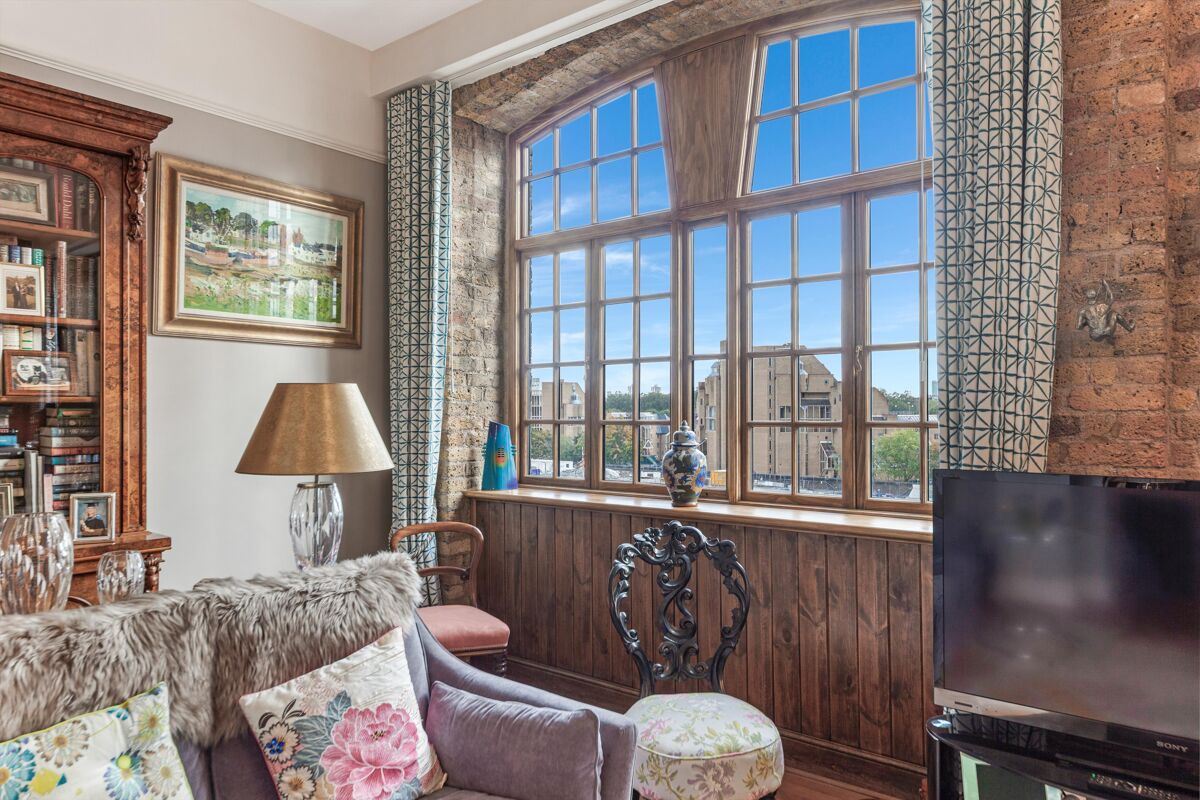 flat for sale in Telfords Yard, E1W CNW012099517 Knight Frank