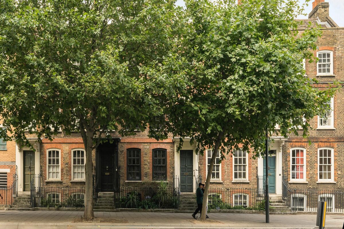 house for sale in Mile End Road, Stepney Green London, E1