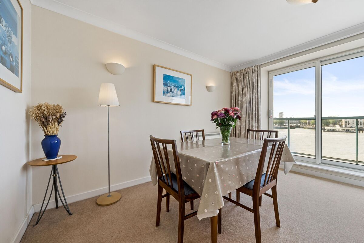 flat for sale in Arnhem Wharf, E14 CNW012165861 Knight Frank