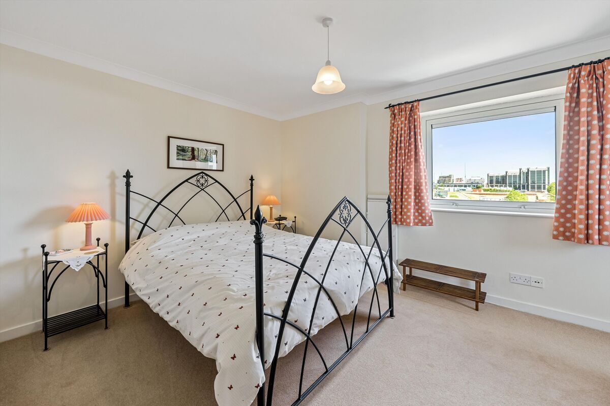 flat for sale in Arnhem Wharf, E14 CNW012165861 Knight Frank