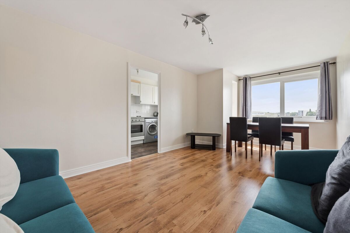 flat for sale in Ferguson Close, E14 CNW012189288 Knight Frank