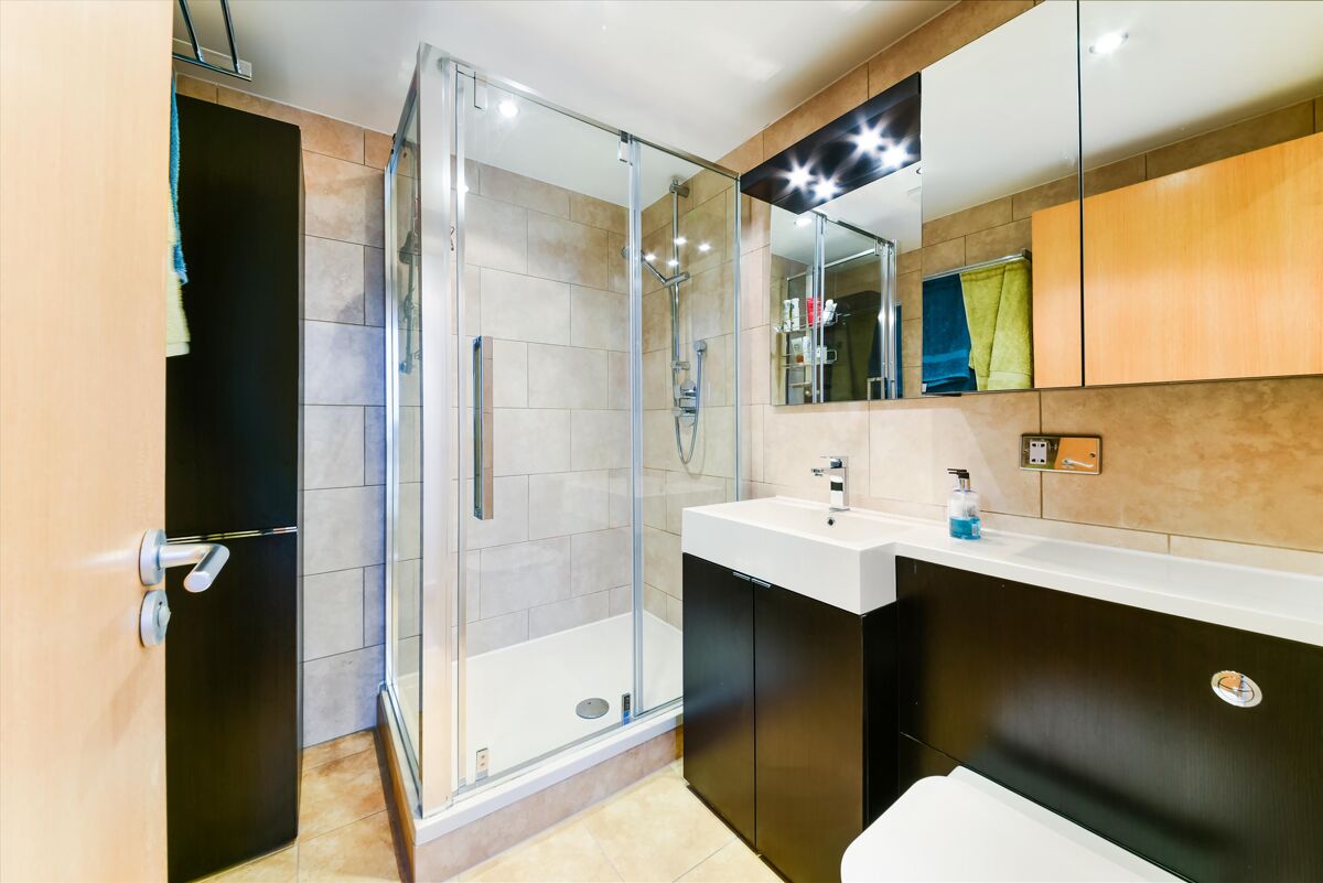 Property for sale Arnhem Wharf, E14 Knight Frank