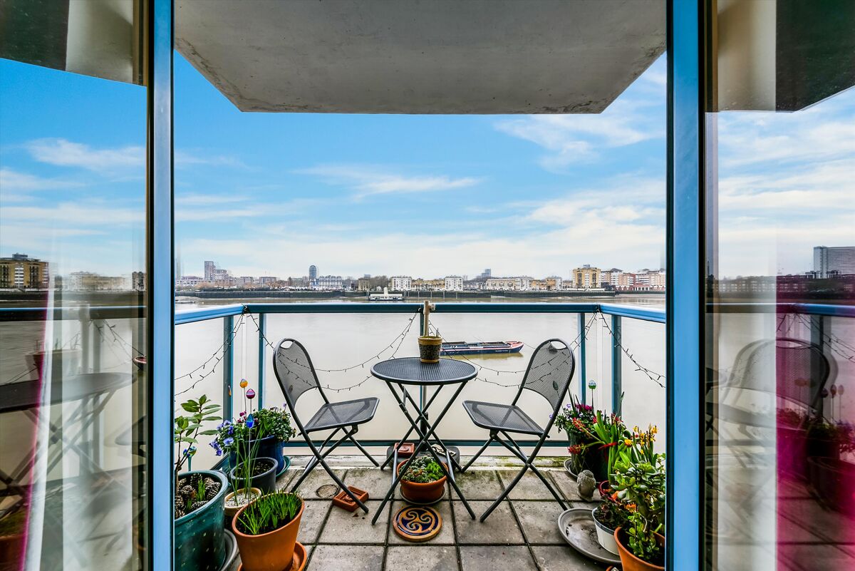 Property for sale Arnhem Wharf, E14 Knight Frank
