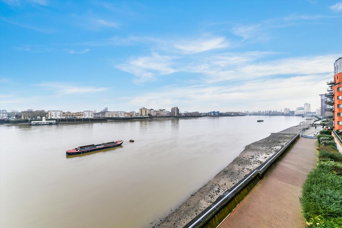 Property for sale Arnhem Wharf, E14 Knight Frank