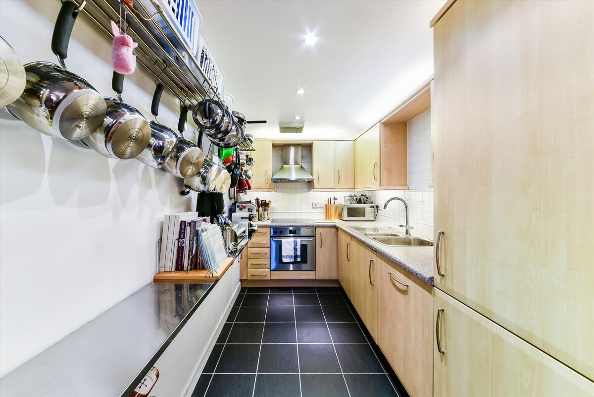 Property for sale Arnhem Wharf, E14 Knight Frank