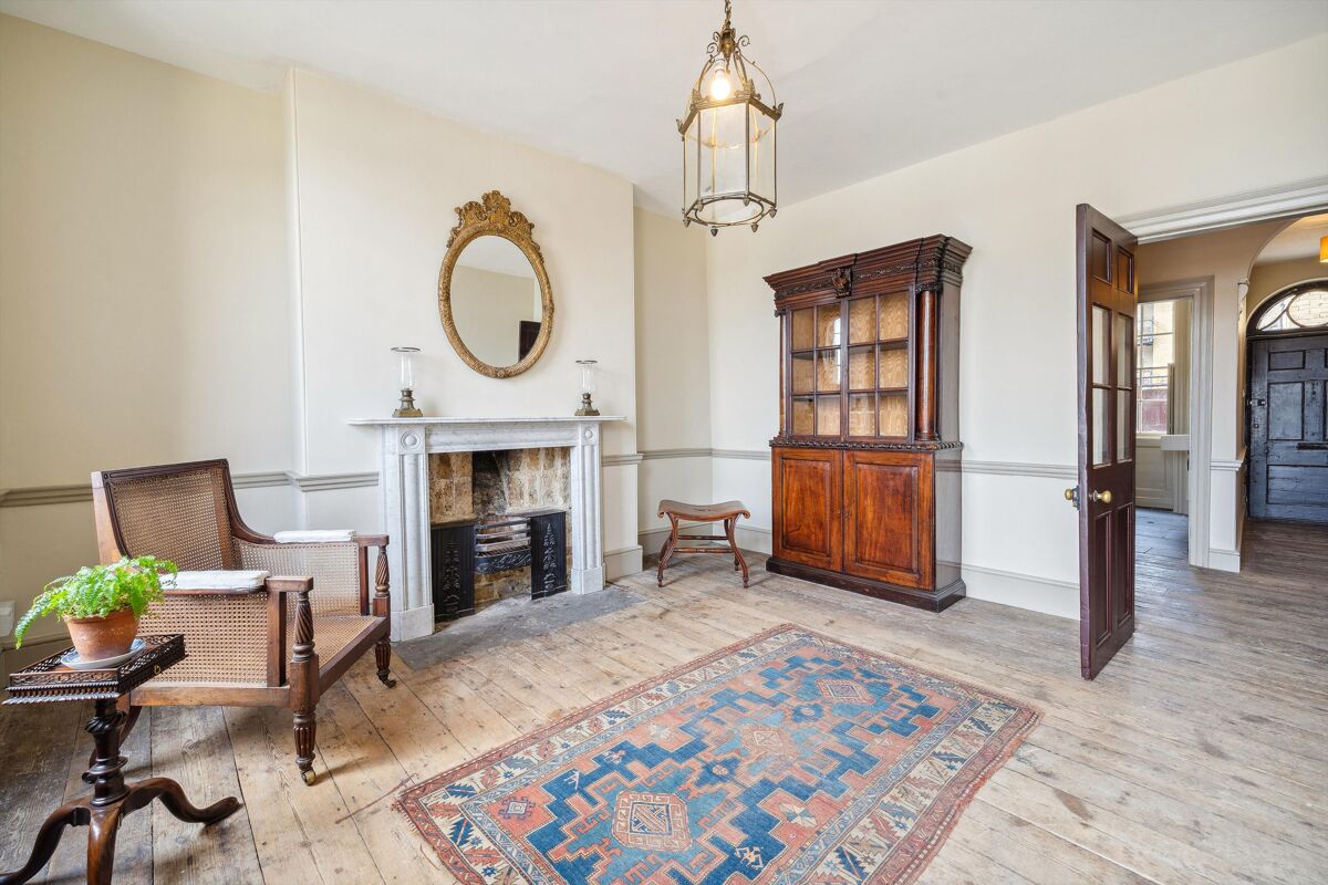 house for sale in Coldharbour, London, E14 CNW012269967 Knight Frank