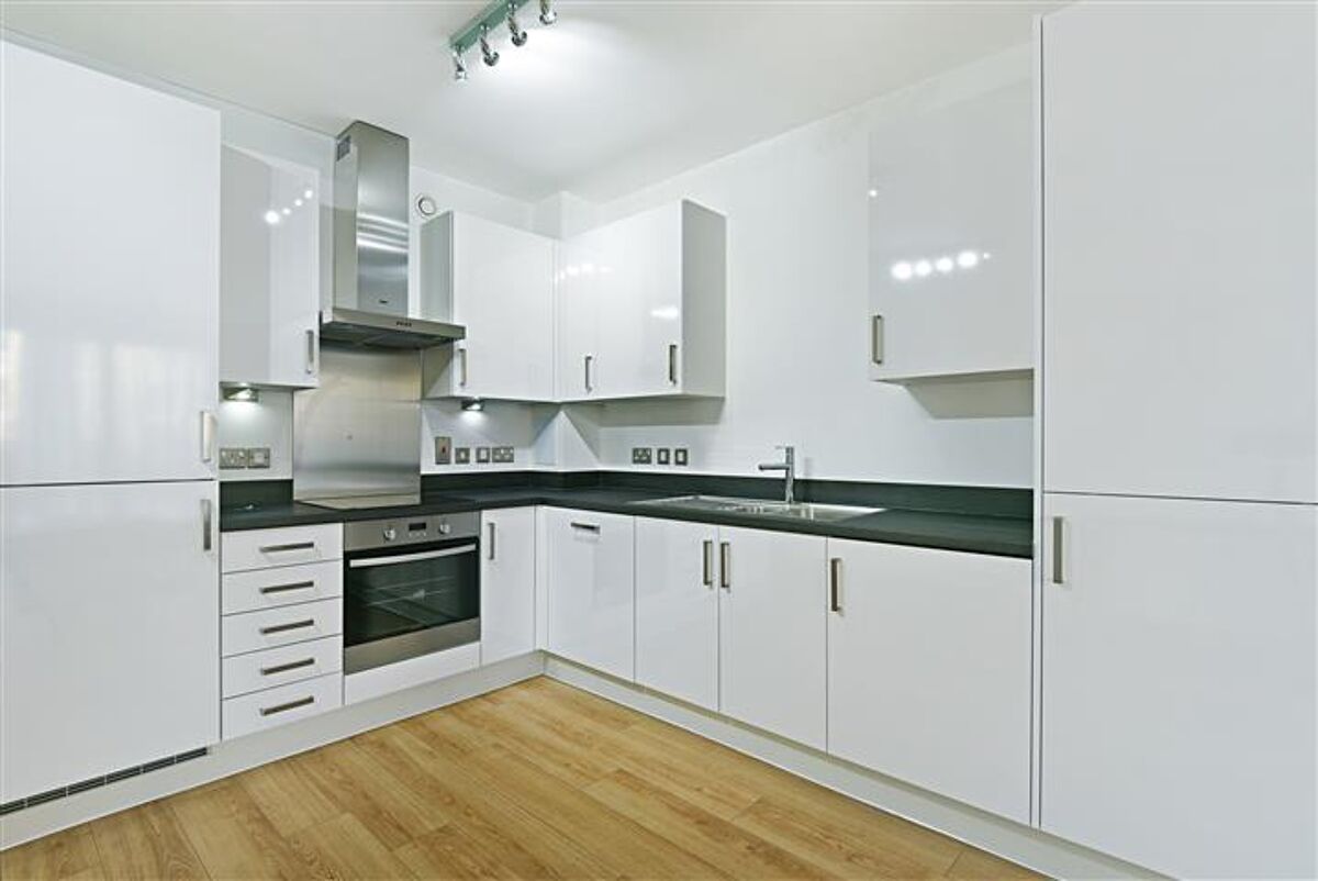 flat for sale in Eddington Court, 1 Silvertown Square, E16