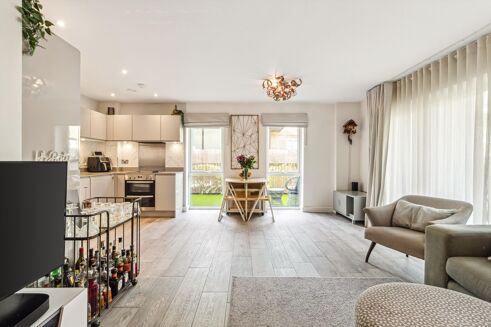 Picture of 2 bedroom apartment for sale.
