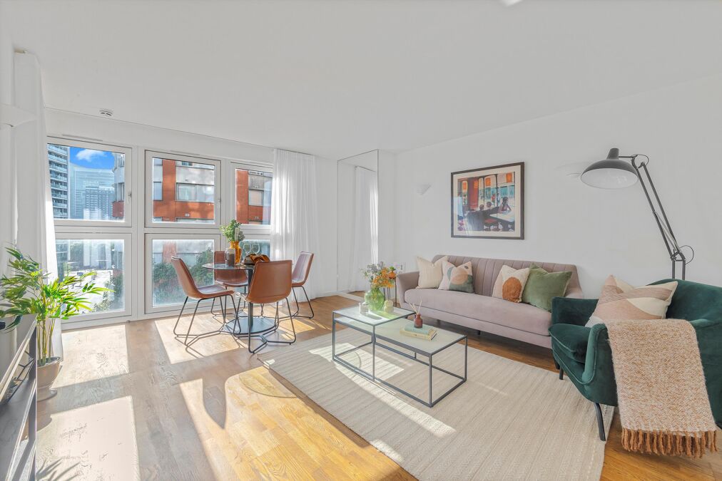 Image of New Providence Wharf, Fairmont Avenue, London, E14