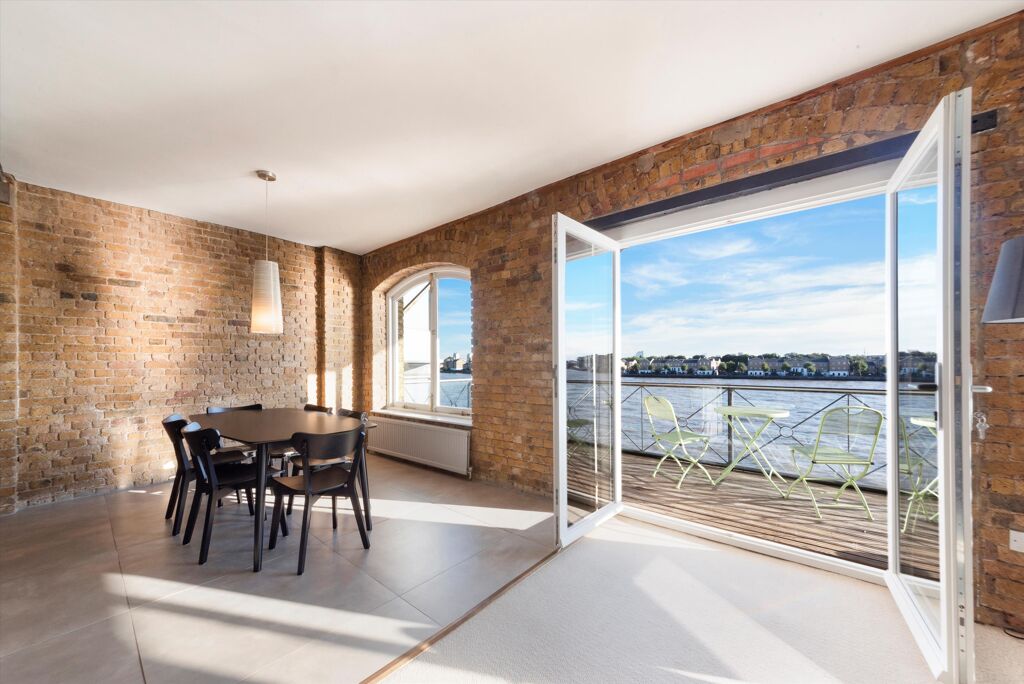 Image of Commercial Wharf, Narrow Street, London, E14