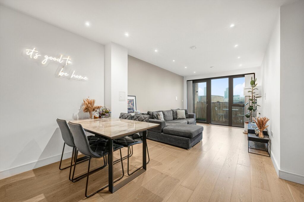 Image of Hemming Street, London, E1