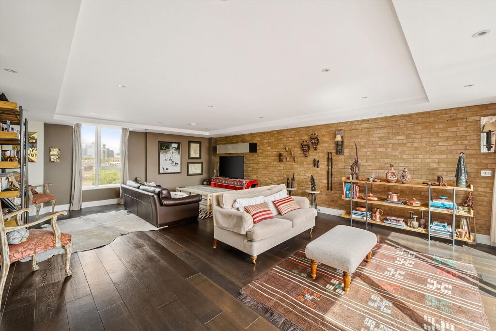 Image of Wapping High Street, London, E1W