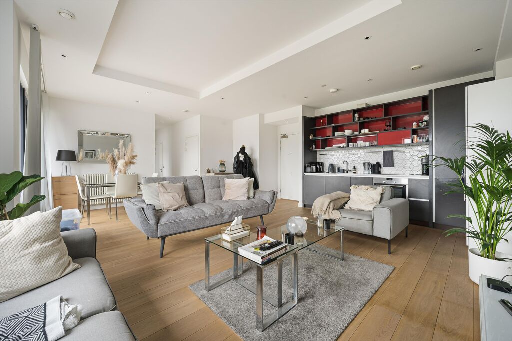 Image of Globe House, Botanic Square, London, E14