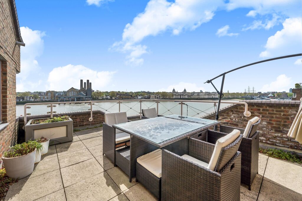 Image of Cumberland Mills Square, London, E14