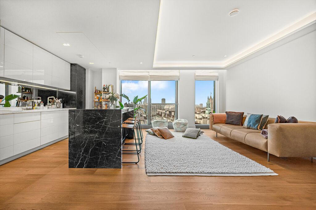 Image of Belvedere Road, London, SE1.