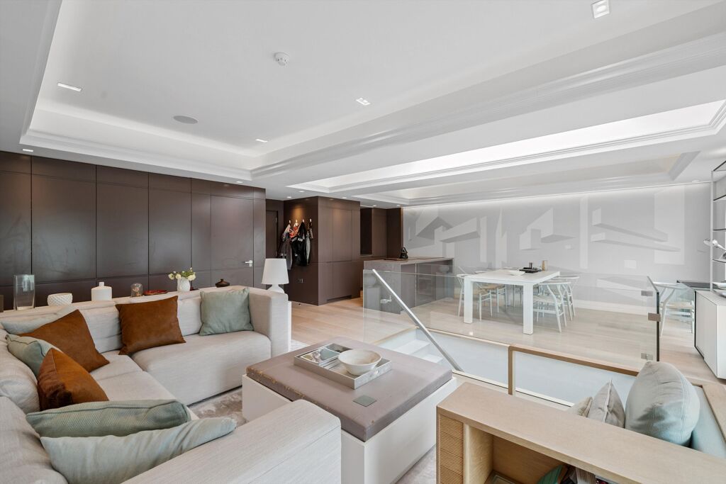 Image of Belvedere Road, London, SE1