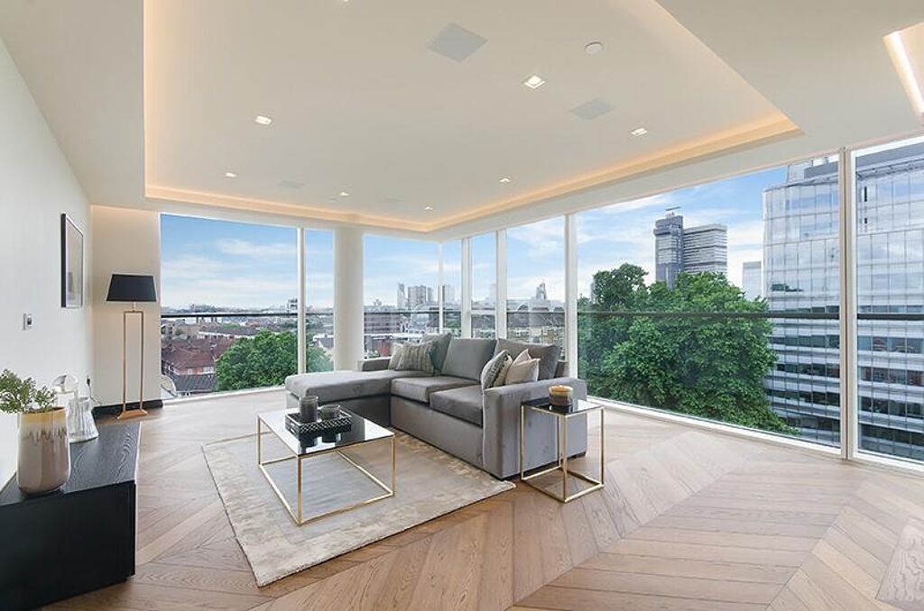 Image of Sandringham House, Earl's Way, London SE1