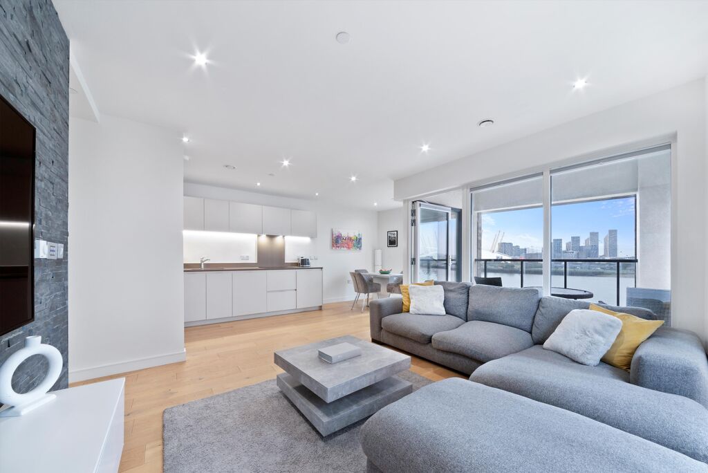 Image of Ovex Close, London, E14