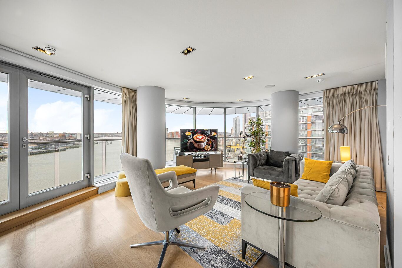 Image of New Providence Wharf, 1 Fairmont Avenue, Isle Of Dogs, London, E14.