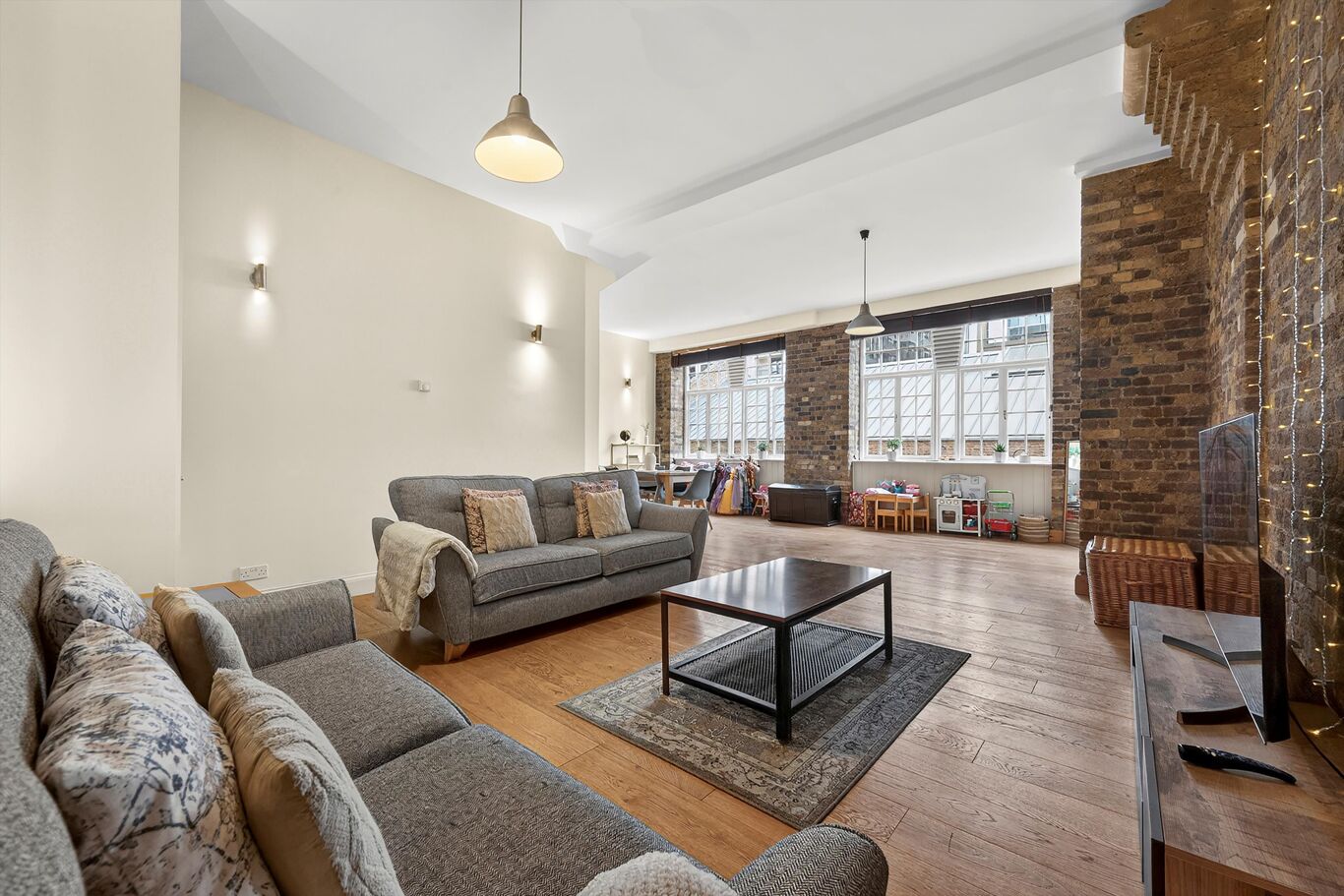 Image of Telfords Yard, London E1W