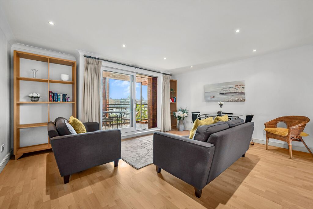 Image of Saunders Ness Road, London E14