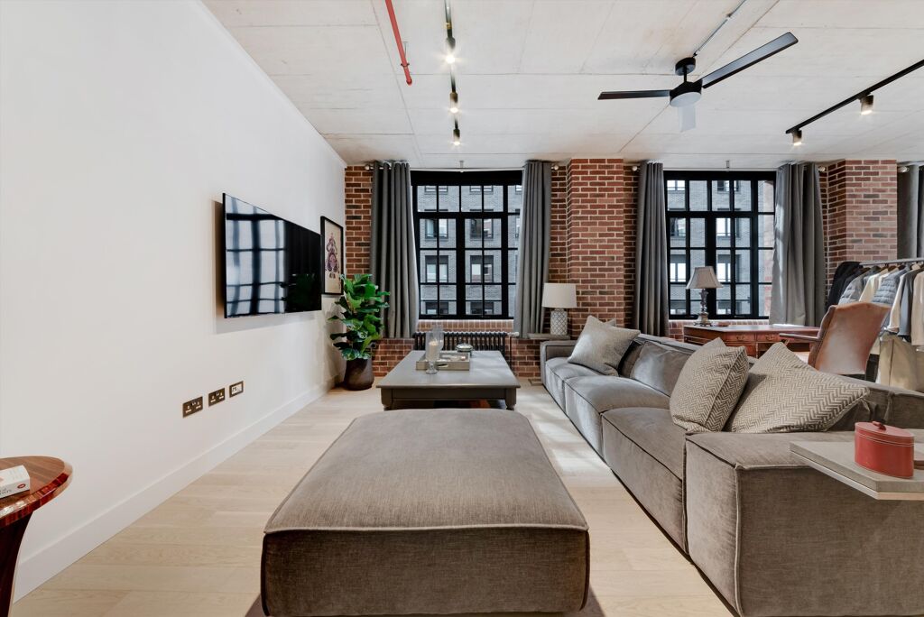 Image of Canary Wharf, London E14