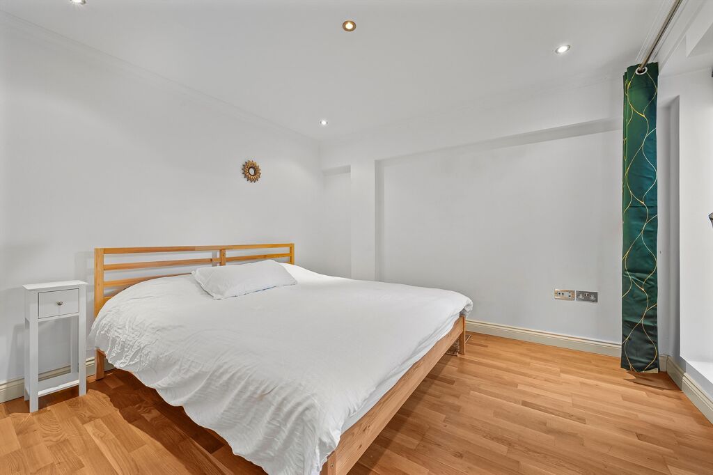 Image of Woodseer Street, London, E1