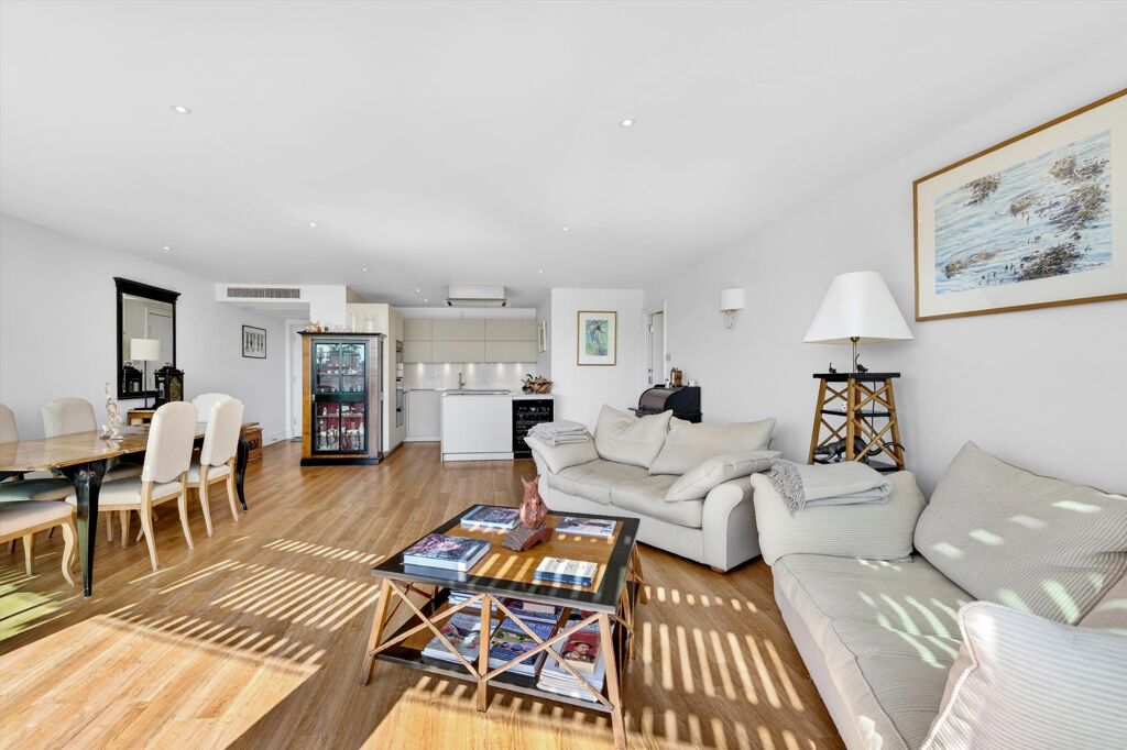 Image of Wapping High Street, London E1W