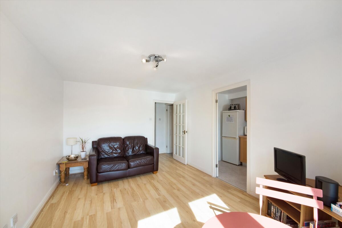 apartment for sale in Ferguson Close, E14 CNW120013 Knight Frank