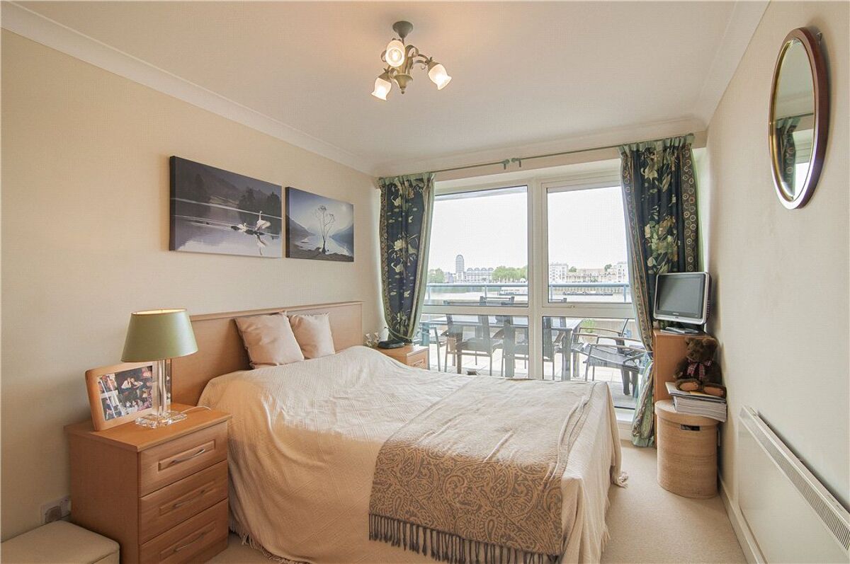flat for sale in Arnhem Wharf, 2 Arnhem Place, Westferry Road, London, E14 CNW130110 Knight