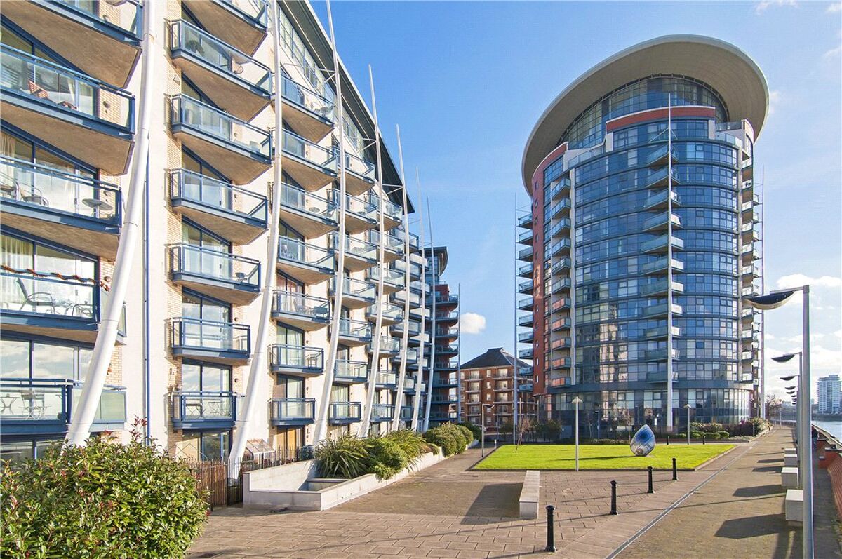 flat for sale in Orion Point, 7 Crews Street, Isle Of Dogs, London, E14