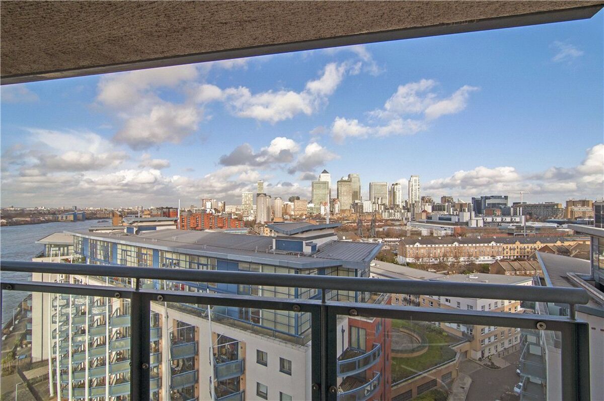 flat for sale in Orion Point, 7 Crews Street, Isle Of Dogs, London, E14