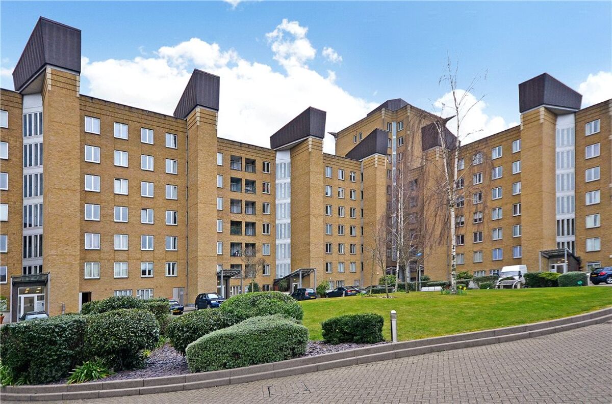 flat for sale in Dundee Wharf, 100 Three Colt Street, Limehouse, London
