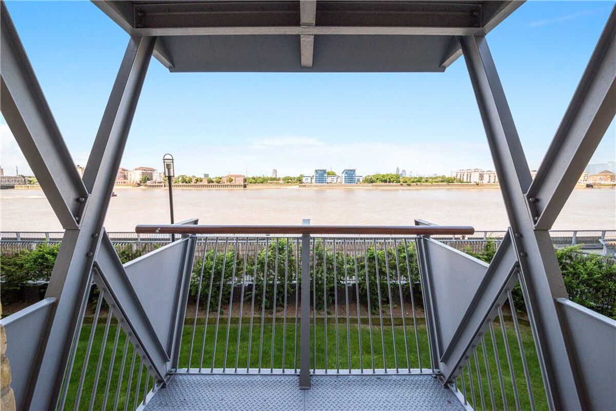 Property for sale Vanguard Building, 18 Westferry Road, London, E14