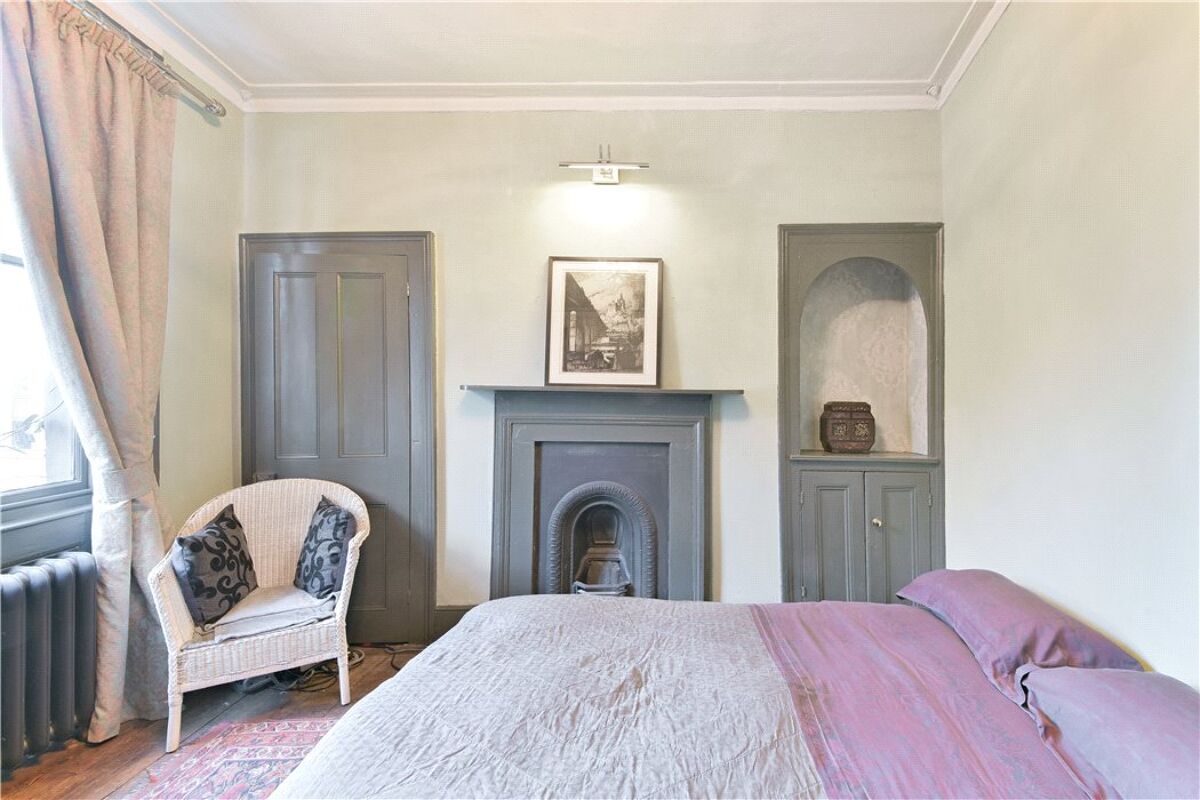 house for sale in Commercial Road, Limehouse, London, E14 CNW180145