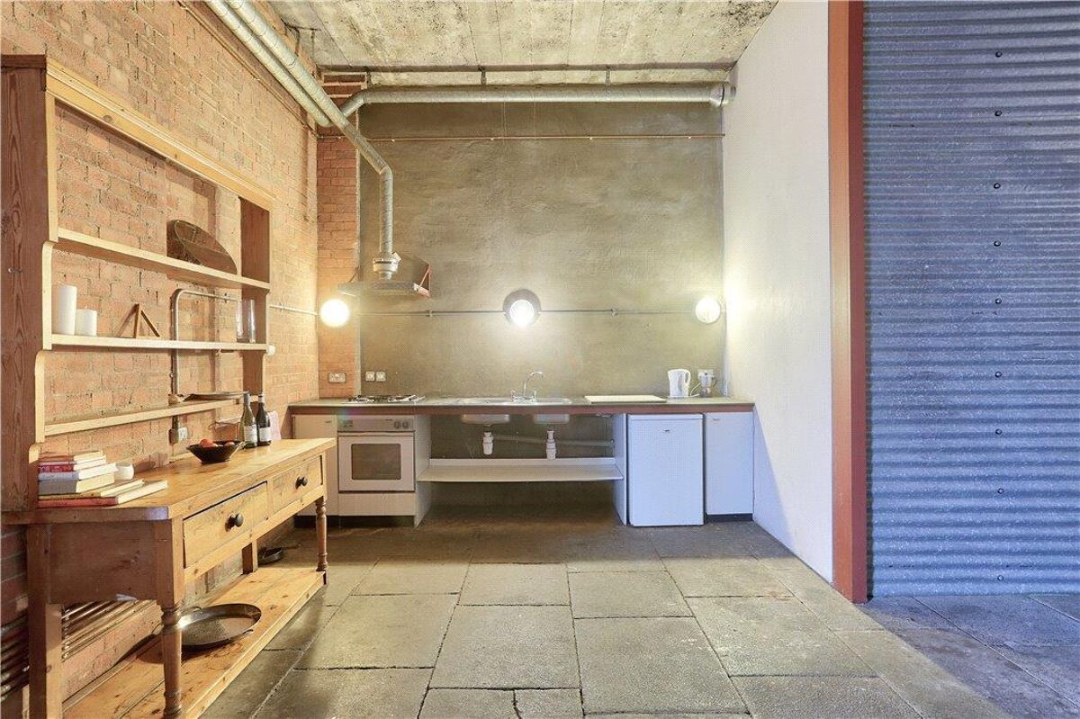 flat for sale in Morris Road, Poplar, London, E14 CNW180154 Knight