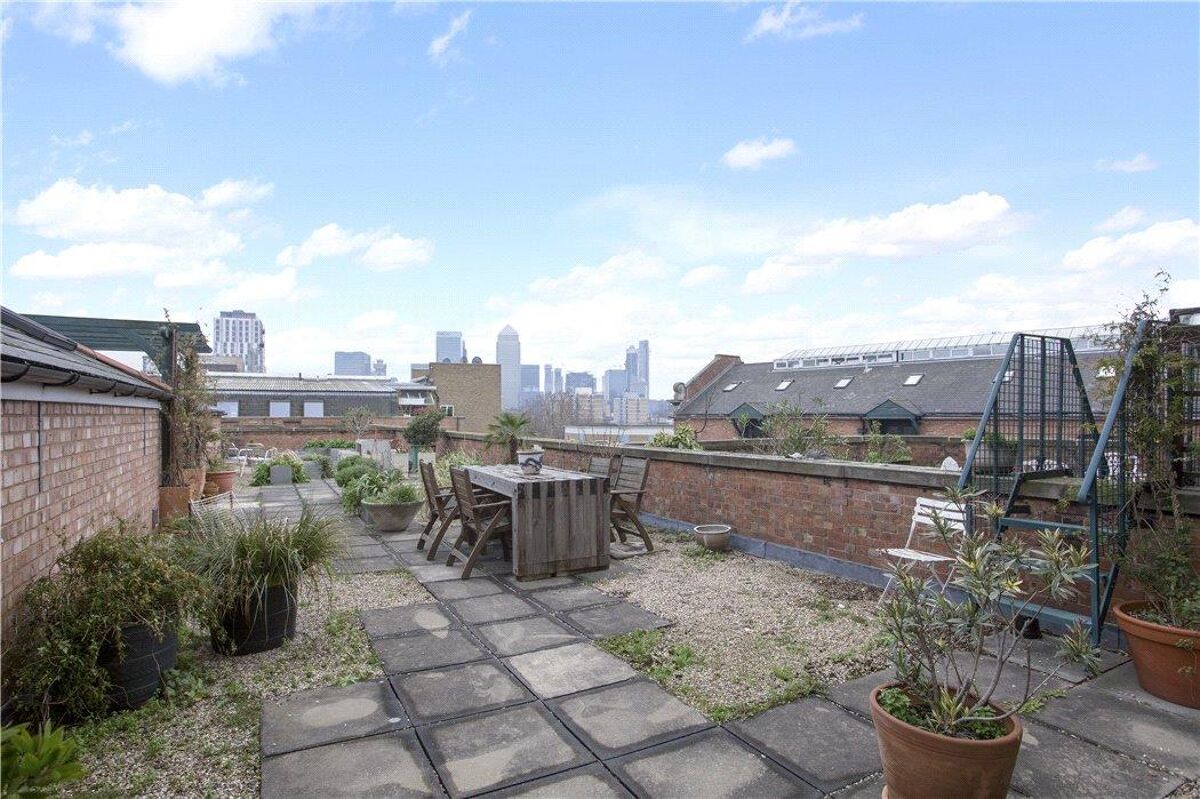 flat for sale in Morris Road, Poplar, London, E14 CNW180154 Knight