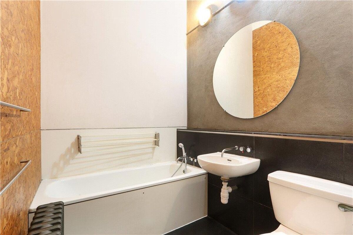 flat for sale in Morris Road, Poplar, London, E14 CNW180154 Knight