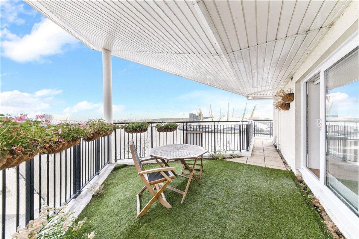 flat for sale in Wotton Court, 6 Jamestown Way, Blackwall, London, E14