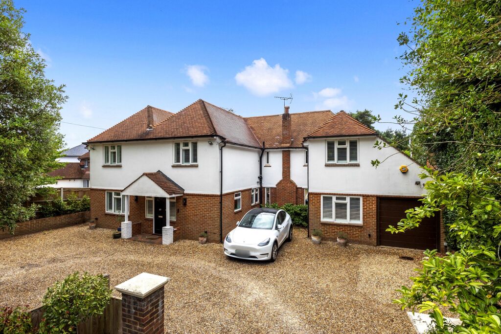 Image of Miles Lane, Cobham, Surrey, KT11
