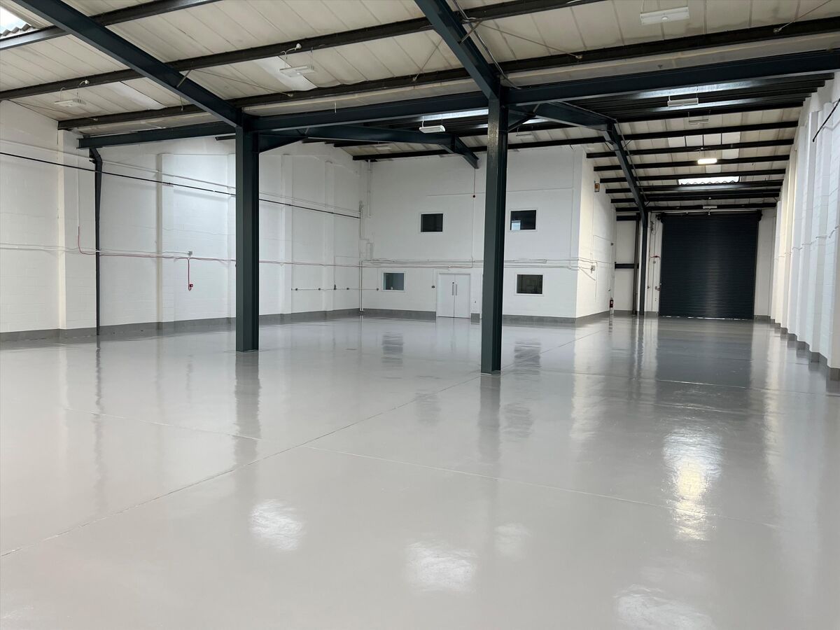Refurbished Warehouse / Industrial Units  from 3,000 to 48,218 sq ft Available for Immediate Occupation