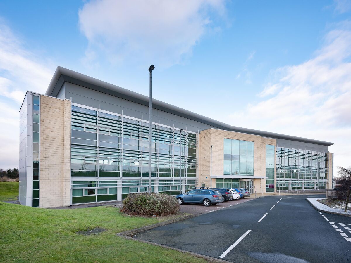 Modern office pavilion in Kirkcaldy